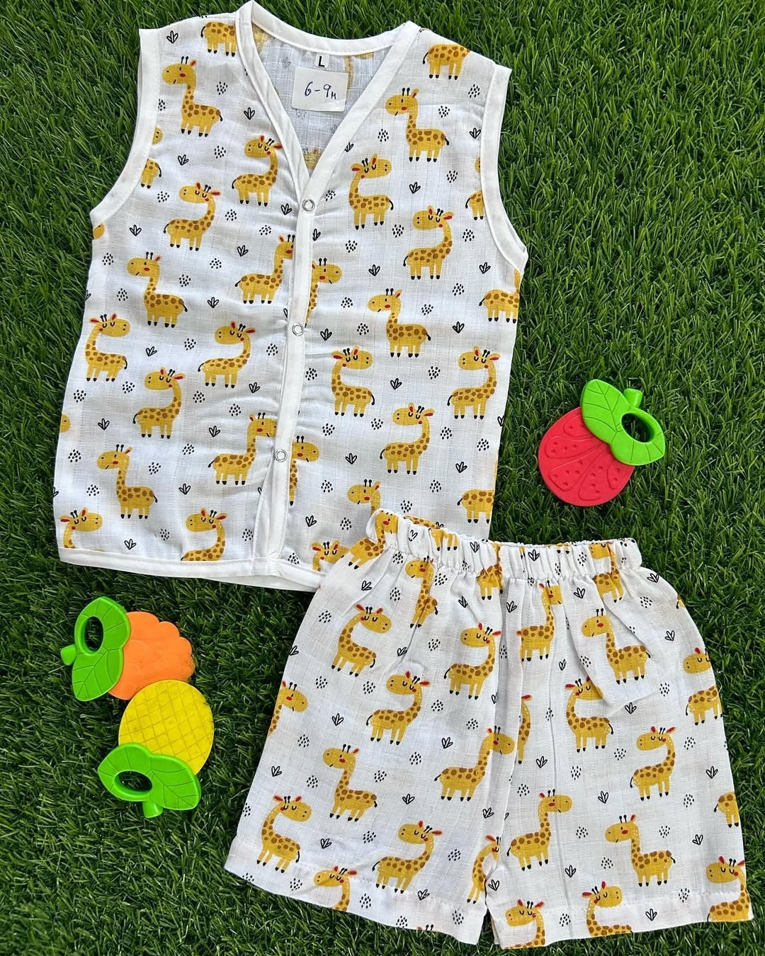 White Giraffe Parade Baby Muslin Sleeveless Set