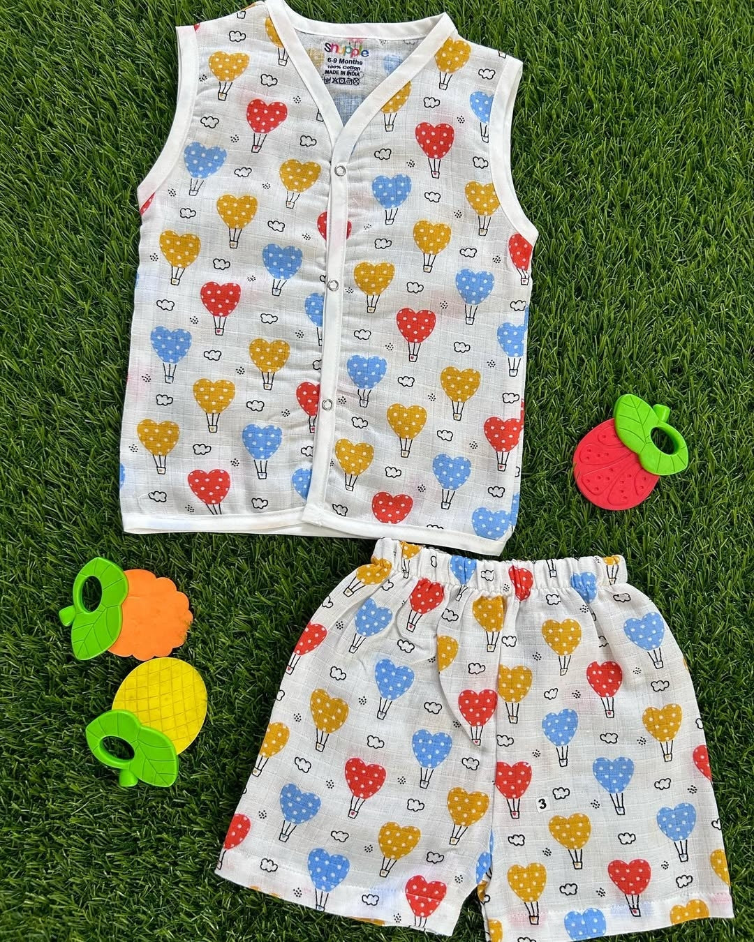 White Air Baby Muslin Sleeveless Set